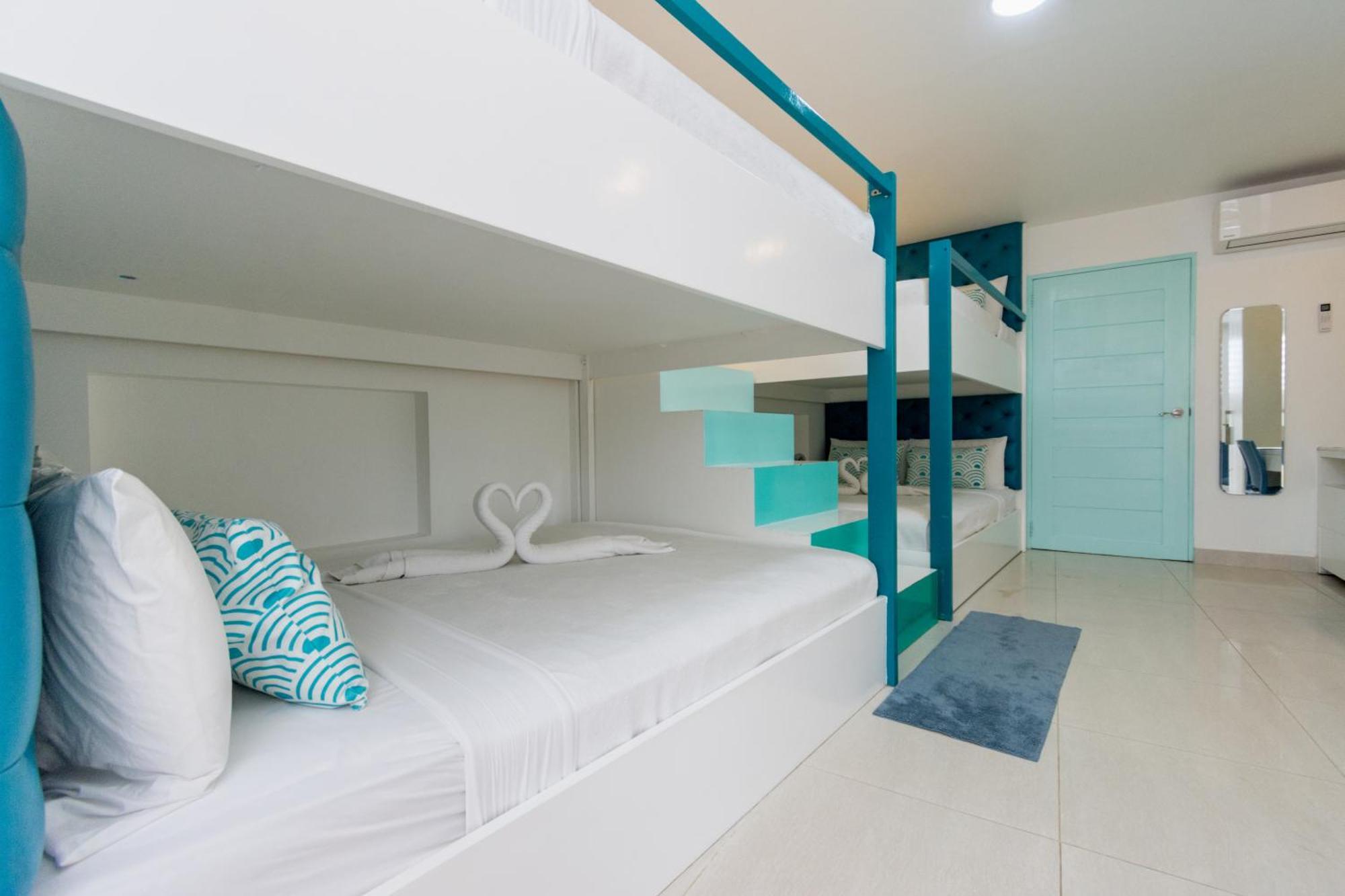 Indila Boracay 3*